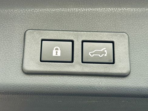 Certified 2025 Subaru Ascent Premium image 35