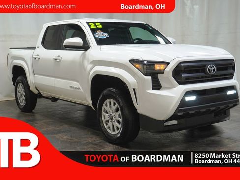 Certified 2025 Toyota Tacoma SR5 image 1