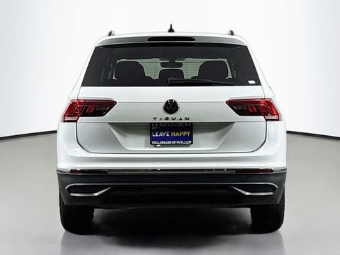 Used 2023 Volkswagen Tiguan S FWD image 6