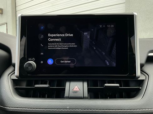 Used 2025 Toyota RAV4 XLE image 30