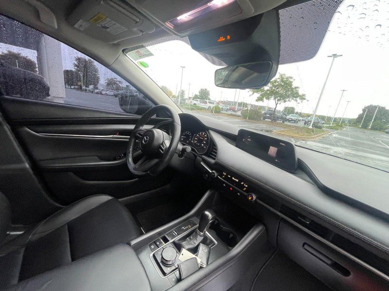 Used 2020 MAZDA MAZDA3 Sedan w/ Select Package FWD image 5