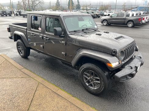 New 2026 Jeep Gladiator Sport image 4