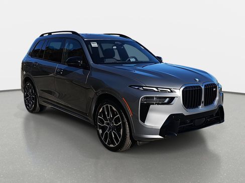 New 2026 BMW X7 M60i image 3
