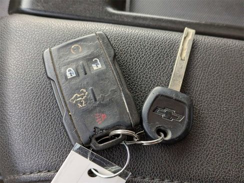 Used 2022 Chevrolet Silverado 1500 Custom image 25