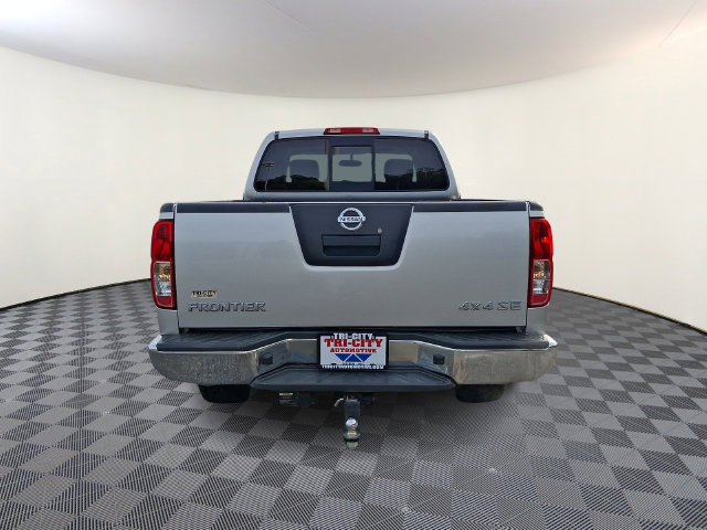 Used 2010 Nissan Frontier SE w/ SE Value Truck Pkg AWD/4WD image 5