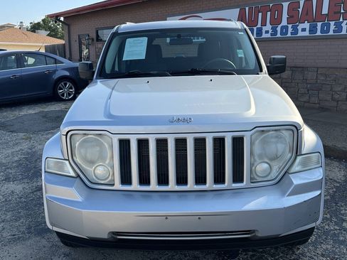 Used 2008 Jeep Liberty Sport RWD image 3
