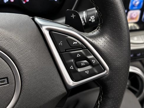 Used 2017 Chevrolet Camaro SS RWD image 35