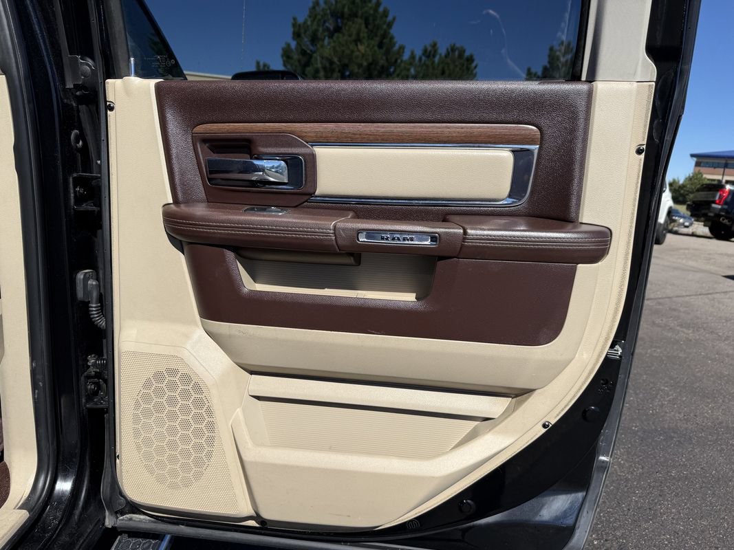 Used 2014 RAM 3500 Laramie AWD/4WD image 16