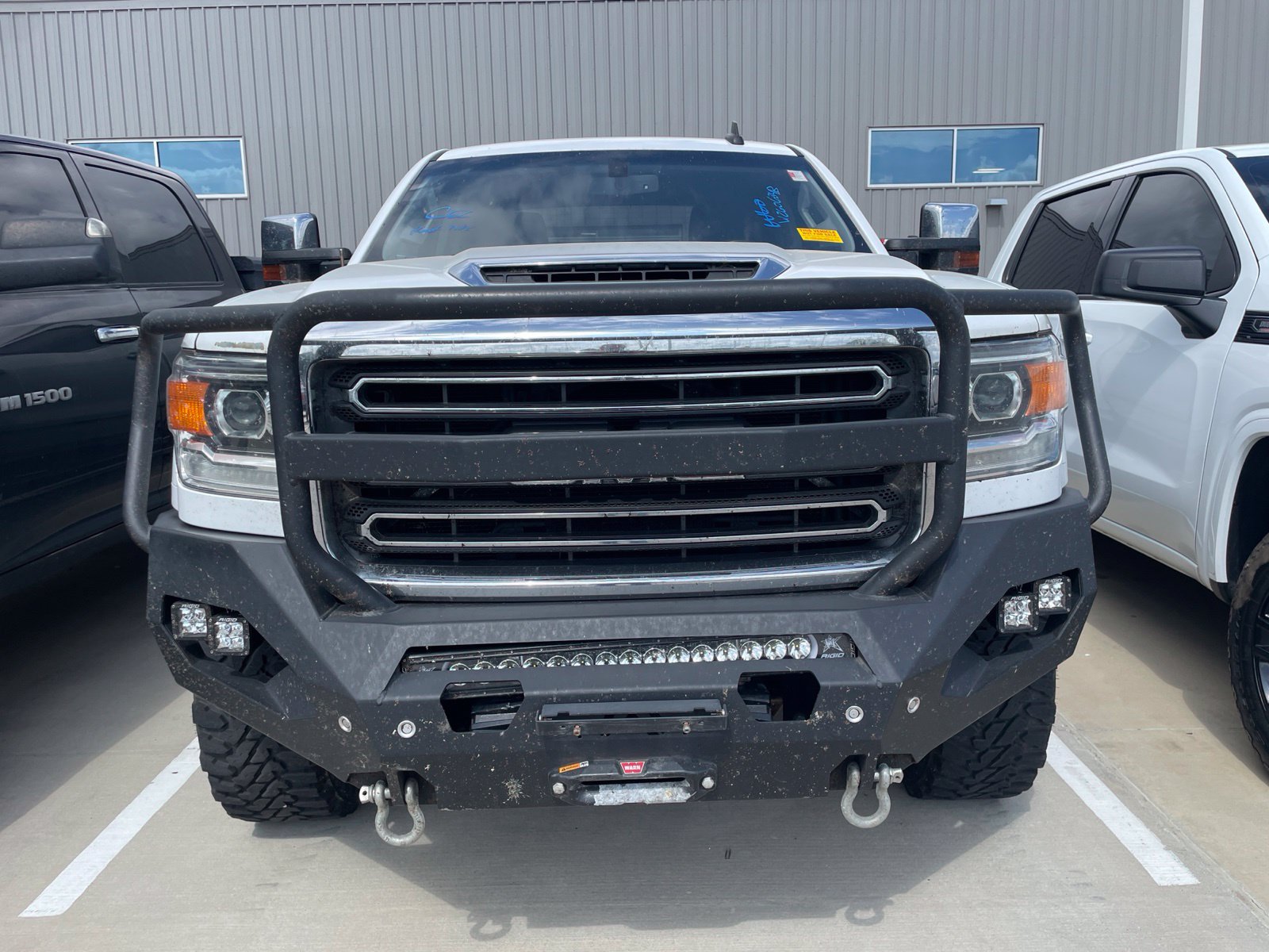 Used 2019 GMC Sierra 3500 SLT w/ Duramax Plus Package AWD/4WD image 2