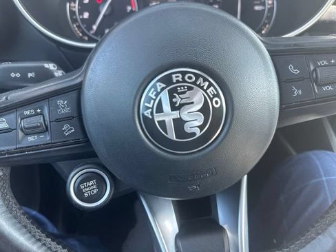 Used 2021 Alfa Romeo Stelvio Sprint w/ Nero Edizione RWD image 10