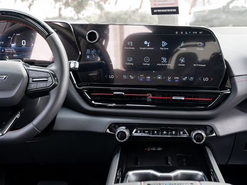 New 2024 Chevrolet Silverado EV RST image 29