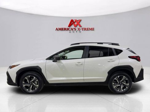 Used 2024 Subaru Crosstrek 2.0i Premium image 4