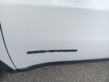 Used 2022 Jeep Compass Latitude image 3