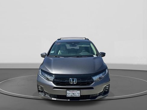Used 2026 Honda Odyssey Touring image 4