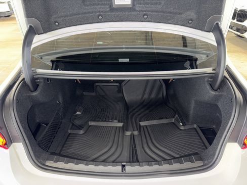 Certified 2024 BMW 330i Sedan w/ Convenience Package image 15