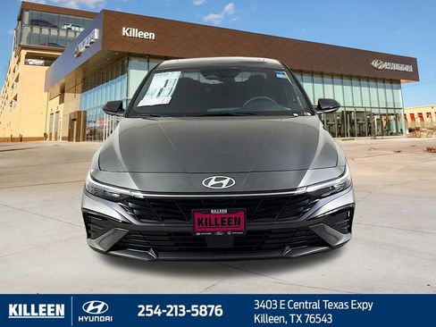 New 2026 Hyundai Elantra SEL Sport Premium FWD image 2