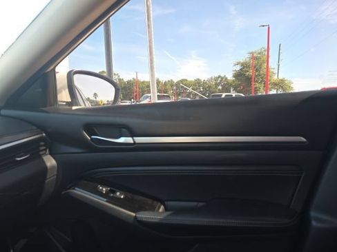 Used 2020 Nissan Altima 2.5 SL FWD image 24