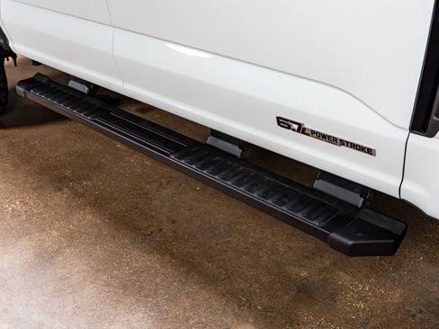 Used 2025 Ford F250 XLT w/ Black Appearance Package image 13