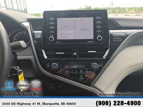 Used 2023 Toyota Camry SE AWD/4WD image 17