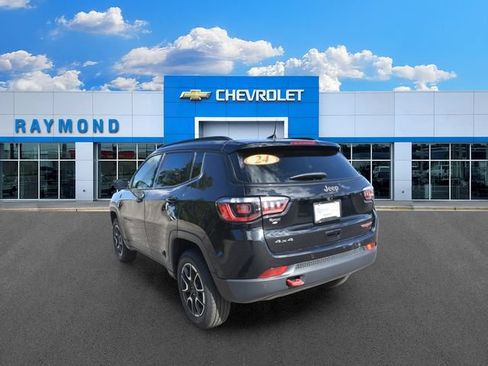 Used 2024 Jeep Compass Trailhawk AWD/4WD image 5