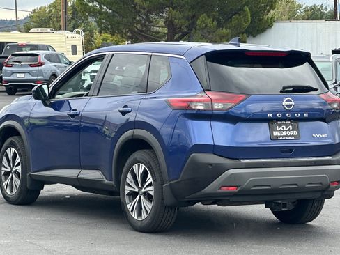 Used 2021 Nissan Rogue SV image 7