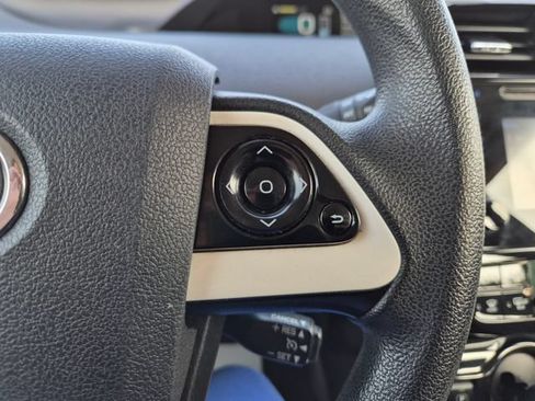 Used 2016 Toyota Prius Two FWD image 20