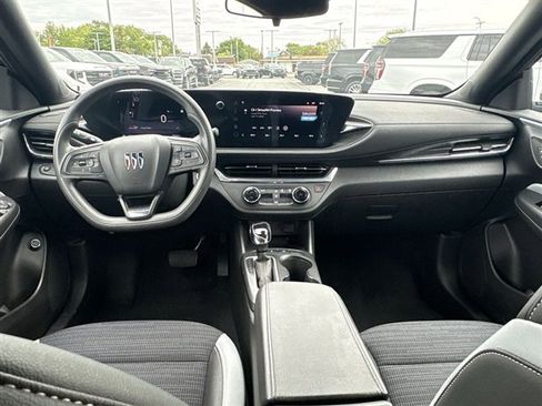 Used 2024 Buick Envista Preferred w/ Convenience II Package FWD image 19