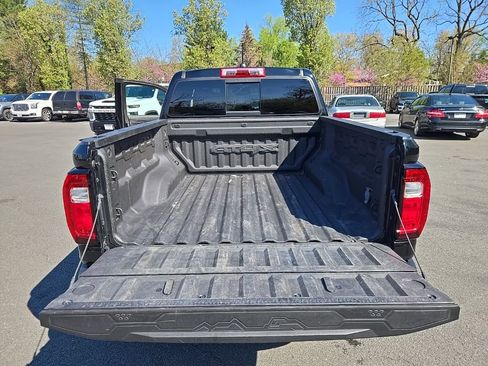 Used 2023 GMC Canyon AT4X image 49