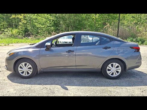 Used 2025 Nissan Versa S w/ Trunk Package FWD image 5