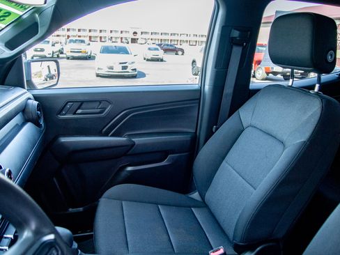 Used 2024 Chevrolet Colorado W/T image 14