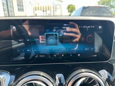 Used 2021 Mercedes-Benz GLB 250 image 14