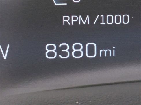 Certified 2025 Cadillac XT4 Premium Luxury image 32