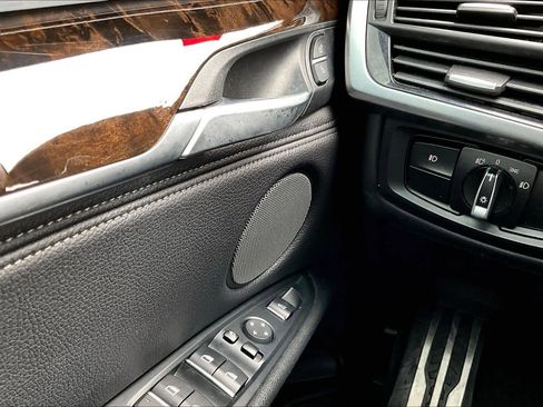 Used 2017 BMW X5 xDrive35i image 35