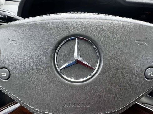 Used 2012 Mercedes-Benz S 550 4MATIC image 29