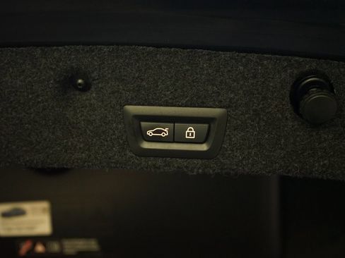 Used 2015 BMW M5 Base image 34