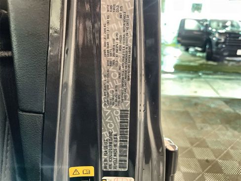 Used 2022 Jeep Wrangler Unlimited Sahara w/ Cold Weather Group image 32