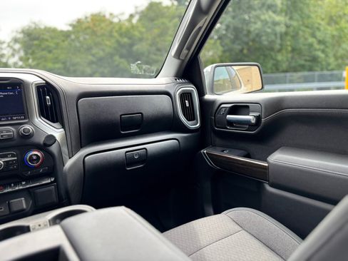 Used 2021 Chevrolet Silverado 1500 LT w/ LPO, Liner Protection Package AWD/4WD image 23