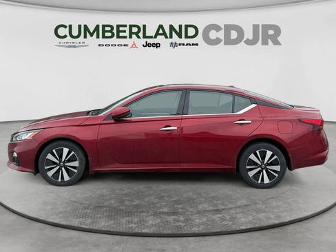 Used 2019 Nissan Altima 2.5 SV AWD/4WD image 3
