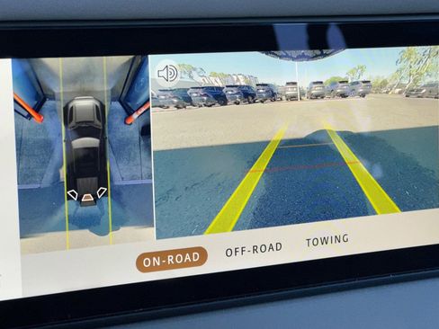 Certified 2023 Land Rover Defender 110 SE image 21