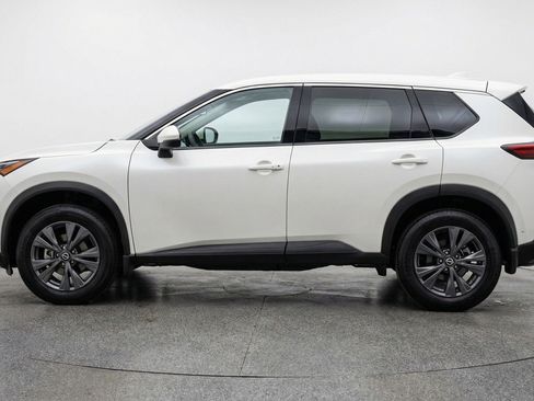 Used 2025 Nissan Rogue SV AWD/4WD image 5