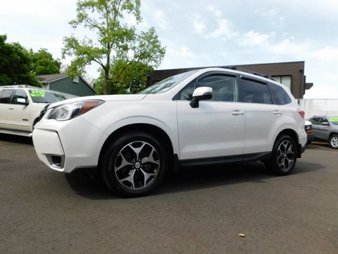 Used 2014 Subaru Forester 2.0XT Touring AWD/4WD image 4