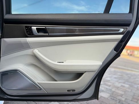 Used 2018 Porsche Panamera Turbo Executive w/ Assistance Package image 42