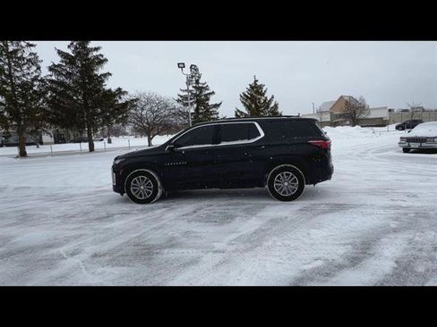 Used 2023 Chevrolet Traverse LT w/ LPO, Floor Liner Package image 30