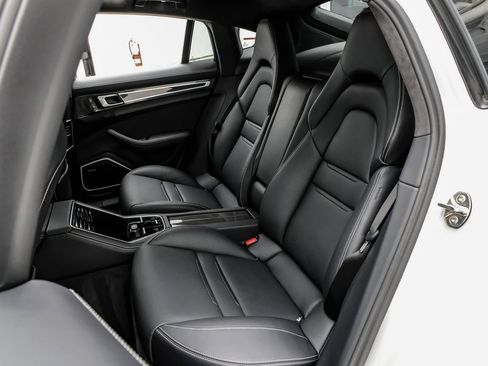 Used 2023 Porsche Panamera Turbo S image 36