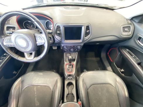 Used 2019 Jeep Compass Trailhawk AWD/4WD image 23