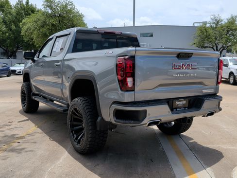 Used 2025 GMC Sierra 1500 Elevation w/ Elevation Premium Package AWD/4WD image 8