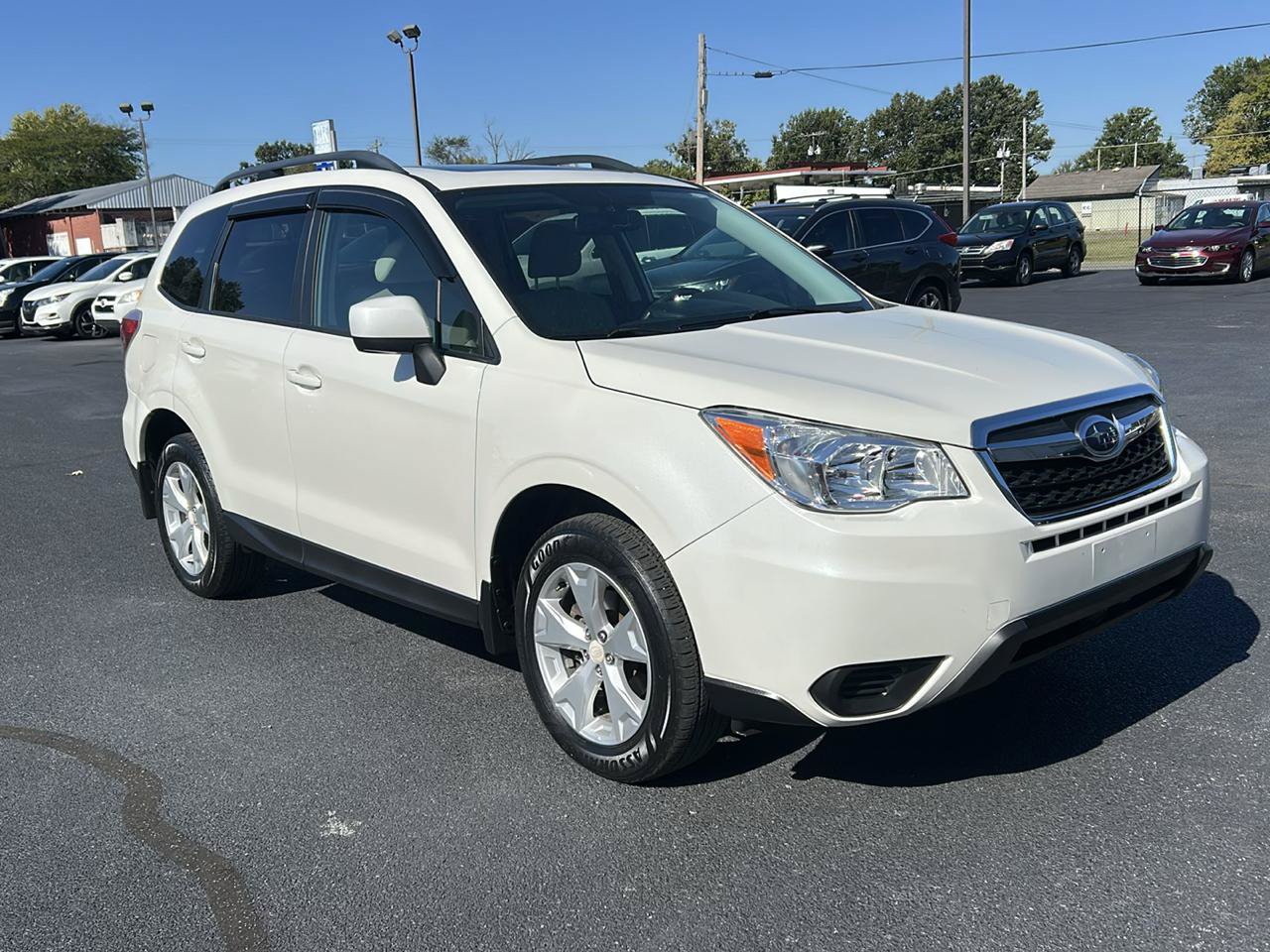 Used 2016 Subaru Forester 2.5i Premium w/ All-Weather Package AWD/4WD image 3
