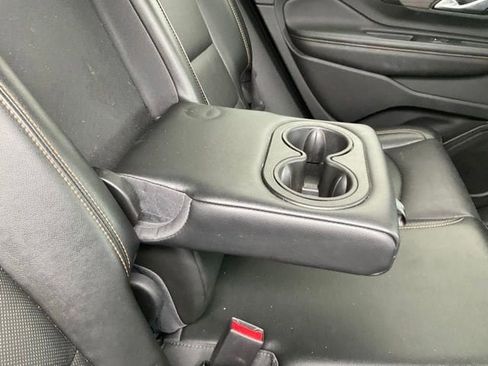 Used 2020 GMC Terrain SLT w/ Preferred Package FWD image 14
