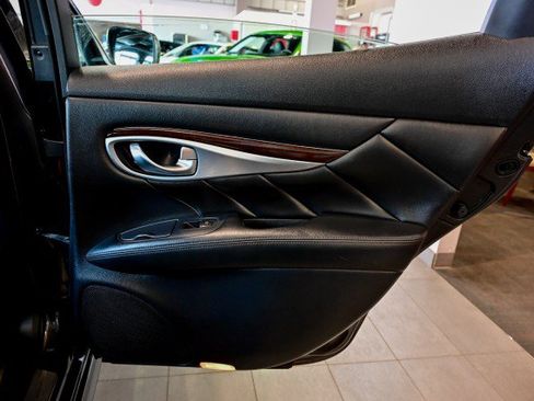 Used 2012 INFINITI M37 x w/ Premium Pkg AWD/4WD image 30