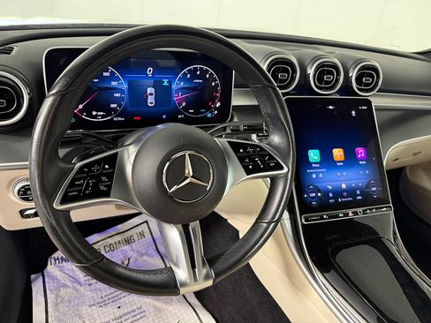 Used 2025 Mercedes-Benz C 300 4MATIC Sedan image 25